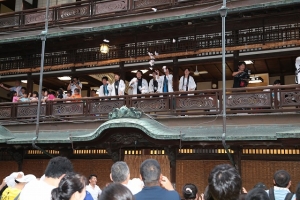 %e4%b8%80%e7%95%aa%e8%b5%b0%e3%82%8a%e3%82%82%e3%81%a1%e3%81%be%e3%81%8d