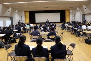 3AA33E72-F275-4F8B-B690-46BDB9273246