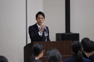 D3D28821-2B0B-4929-8F33-DBDBD3904E6A